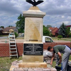 Restauration Kriegerdenkmal in Hohennauen